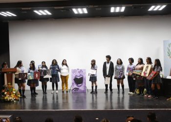    ENTREGA AYUNTAMIENTO DE LOS CABOS APOYOS ECONÓMICOS A MADRES JÓVENES