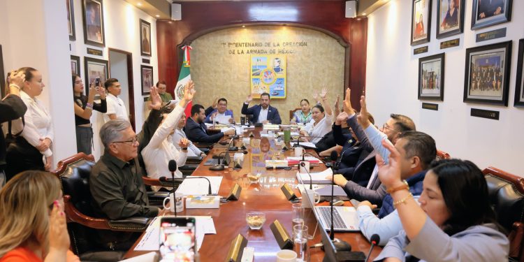  RETIRAN 21 TONELADAS DE BASURA DE PLAYAS 8 CASCADAS Y EL TULE EN CABO SAN LUCAS