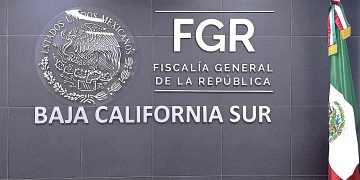 FGR VINCULA A PROCESO A EXTRANJERO POR PORTACIÓN DE ARMA DE FUEGO,  DETENIDO EN AEROPUERTO DE SAN JOSÉ DEL CABO