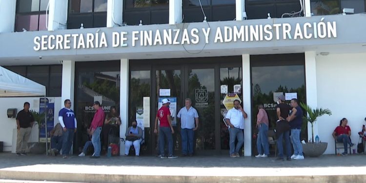 GOBIERNO ESTATAL PRESENTA PROPUESTA AL PLIEGO  PETITORIO DEL SINDICATO ÚNICO DE TRABAJADORES