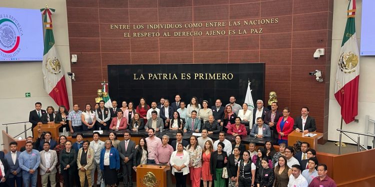 TOMA PROTESTA SINDICA DE LOS CABOS COMO INTEGRANTE DE LA COORDINACIÓN NACIONAL DE SÍNDICOS Y REGIDORES