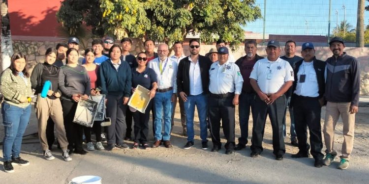 EL GOBERNADOR VÍCTOR CASTRO CONVOCA A FORTALECER ESTRATEGIAS PARA MANTENER EL LIDERAZGO LABORAL EN EL PAÍS