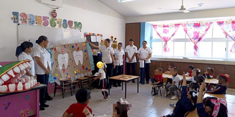 ESTUDIANTES DE ENFERMERÍA DE LA UABCS  FORTALECEN SU COMPROMISO SOCIAL CON  PRÁCTICAS COMUNITARIAS EN JARDÍN DE NIÑOS