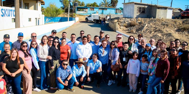 AYUNTAMIENTO DE MULEGÉ ENTREGA OBRA DE PAVIMENTACIÓN EN BAHÍA TORTUGAS