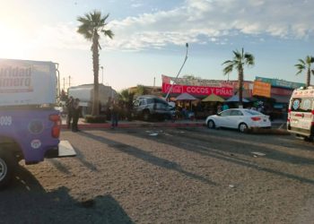 ATIENDE GOBIERNO DEL ESTADO ACCIDENTE VEHICULAR EN LA CARRETERA ESCÉNICA