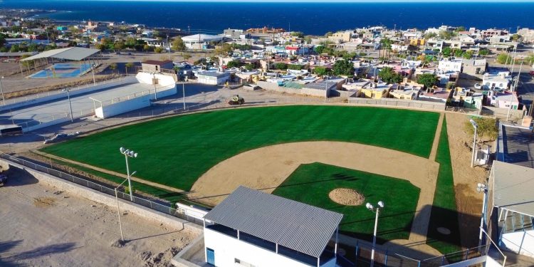 ENTREGARÁ AYUNTAMIENTO DE MULEGÉ CAMPO DE BÉISBOL INFANTIL EMPASTADO EN NUEVA SANTA ROSALÍA