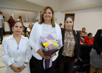 REBECA BARRERA AMADOR RINDE PROTESTA COMO MAGISTRADA DEL TRIBUNAL DE JUSTICIA ADMINISTRATIVA DE BAJA CALIFORNIA SUR