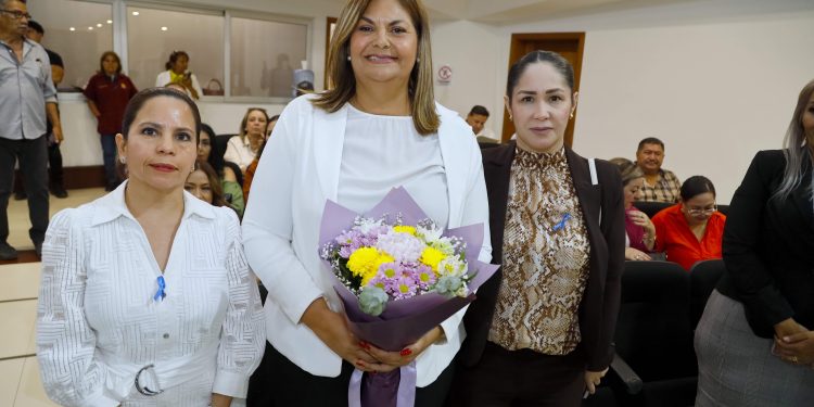 REBECA BARRERA AMADOR RINDE PROTESTA COMO MAGISTRADA DEL TRIBUNAL DE JUSTICIA ADMINISTRATIVA DE BAJA CALIFORNIA SUR