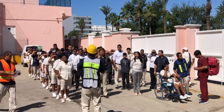 FESTEJA GAB DE LA SGG A NIÑAS Y NIÑOS DE AMPLIACIÓN VISTA HERMOSA EN LA PAZ