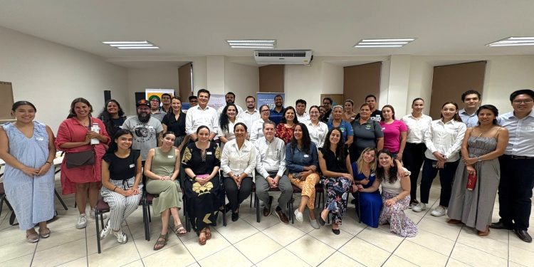 ESTUDIANTES DE LA UABCS OBTIENEN MEDALLA DE BRONCE EN INFOMATRIX NACIONAL