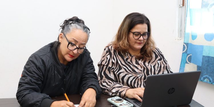 SE REÚNE SECRETARIO GENERAL DE GOBIERNO CON GRUPO MADRUGADORES DE LOS CABOS