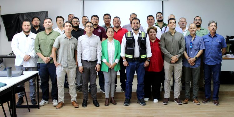 ENCABEZA CHRISTIAN AGUNDEZ SESIÓN PARA AVANZAR EN LA RECUPERACIÓN DEL ESTERO DE SAN JOSÉ DEL CABO