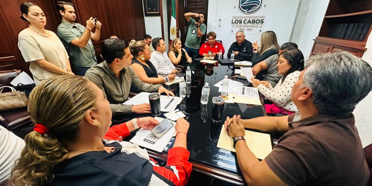 PRESENTAN PROYECTO DE TABULADOR PARA GARANTIZAR SUELDOS JUSTOS EN LOS CABOS