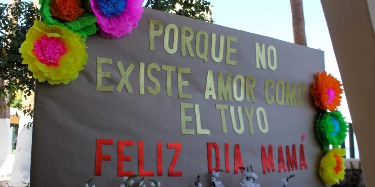 CELEBRÓ CENTRO DE SEGURIDAD SOCIAL LA PAZ, A MAMÁS DEL PROGRAMA PASS