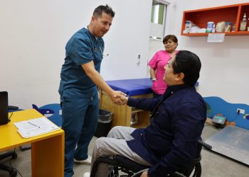 CELEBRA AYUNTAMIENTO DE LOS CABOS A MAESTRAS Y MAESTROS EN SU DIA