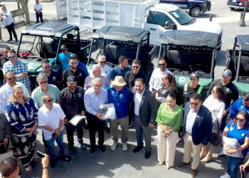 ENTREGA ALCALDE CHRISTIAN AGUNDEZ NUEVO PARQUE VEHICULAR A ZOFEMAT PARA FORTALECER LABOR OPERATIVA