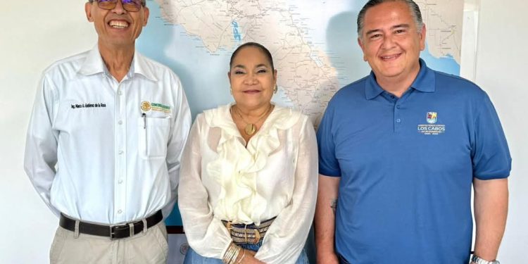 FIRMAN ESCRITURAS PARA CONSTRUCCIÓN DEL CENTRO DE ATENCIÓN INTEGRAL A MUJERES EN CABO SAN LUCAS