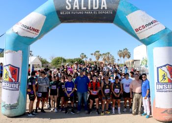 REALIZA UABCS CARRERA 5K POR EL DÍA DEL ESTUDIANTE