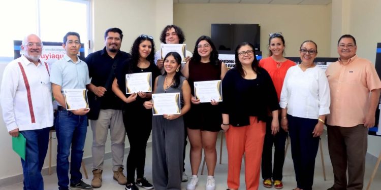 RECONOCE UABCS PROYECTOS DESTACADOS DE SERVICIO SOCIAL