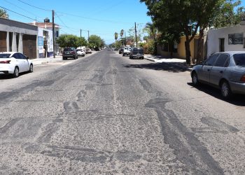 CONTINUARA GOBIERNO DE BCS CON TRABAJOS DE PAVIMENTACIÓN EN BENEFICIO DE LA CIUDADANÍA