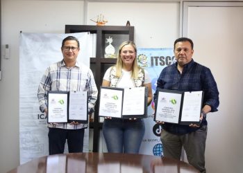 RECONOCE UABCS A PERSONAL ACADÉMICO JUBILADO POR SU VALIOSA TRAYECTORIA Y APORTACIONES A LA INSTITUCIÓN