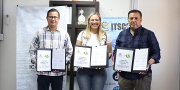 RECONOCE UABCS A PERSONAL ACADÉMICO JUBILADO POR SU VALIOSA TRAYECTORIA Y APORTACIONES A LA INSTITUCIÓN