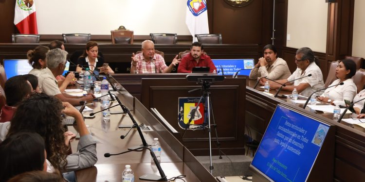 GOBERNADOR VÍCTOR CASTRO COSIÓ REITERA COMPROMISO CON UN DESARROLLO JUSTO Y SUSTENTABLE PARA TODOS SANTOS