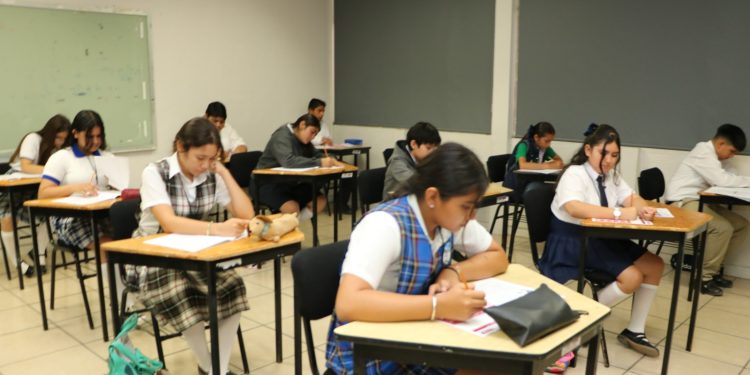 SIGNA ISMUJERES Y SNTE ACUERDO PARA EL INICIO DE LA CAMPAÑA “CARTILLA DE LAS MUJERES”