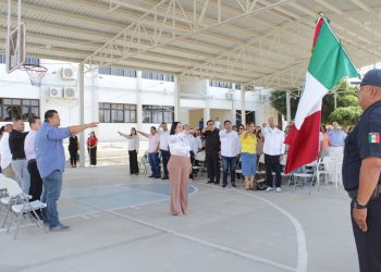    CIUDADANÍA DE CABO SAN LUCAS RECIBE ASESORÍA GRATUITA Y PERMANENTE