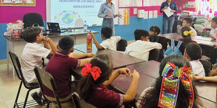 SE PROMUEVEN LOS DERECHOS DE LA NIÑEZ EN LA PRIMARIA EMILIO CARRANZA DE SAN JOSÉ DEL CABO