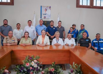 FORTALECEN VÍNCULOS INTERNACIONALES: ALCALDESA EDITH AGUILAR SE REÚNE CON LA AGENCIA CONSULAR DE EE.UU. EN LOS CABOS