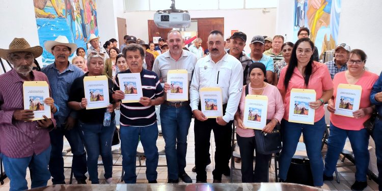 PRESENTAN EN CABO SAN LUCAS CONVOCATORIAS DE CONTRALORIA SOCIAL Y TRANSPARENCIA