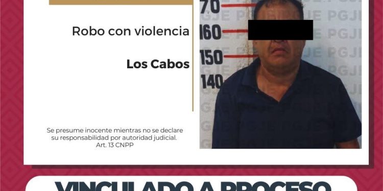 POR ROBO CON VIOLENCIA A COMERCIO ABIERTO AL  PÚBLICO QUEDA VINCULADO A PROCESO EN LOS CABOS