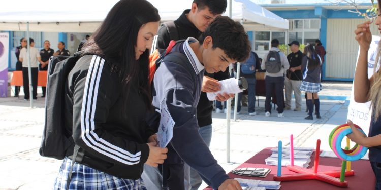 CON ÉXITO REALIZA PGJE FERIA DE PREVENCIÓN DE LA VIOLENCIA DE GÉNERO Y FEMINICIDIO CON ESTUDIANTES DEL CET DEL MAR EN LA PAZ