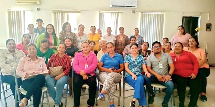 SE REALIZA LA CORONACIÓN DE BRIS YADIRI I COMO REYNA DE LAS FIESTAS TRADICIONALES DE MIGRIÑO 2025