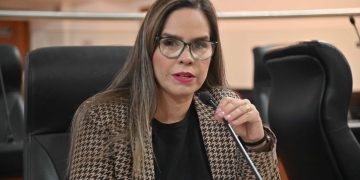 LLAMAN A LA CFE PARA QUE FACTURE MENSUALMENTE A USUARIOS