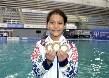 CONQUISTA LA CLAVADISTA CINTHYA MORENO TRES PRESEAS DE ORO PARA BCS