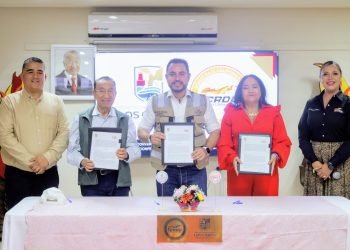 FIRMA CROC CONVENIO DE COLABORACIÓN CON AYUNTAMIENTO DE LOS CABOS
