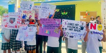 EN LOS CABOS SE PROMUEVE LA PAZ Y EL RESPETO DESDE LAS INFANCIAS CON DESFILE CONTRA LA VIOLENCIA DE GÉNERO