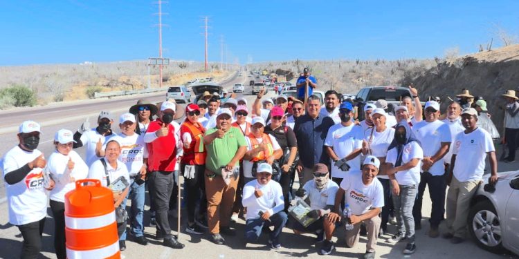 SERVICIOS PÚBLICOS Y CROC REALIZAN JORNADA DE LIMPIEZA EN CABO SAN LUCAS