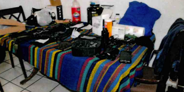 EN CATEO, FGR ASEGURA ARMAS, CARTUCHOS Y UN INMUEBLE EN LA PAZ, BAJA CALIFORNIA SUR