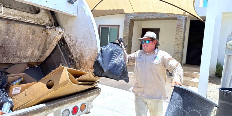 REHABILITAN SANITARIOS DE AUDITORIO MUNICIPAL “LEONARDO GASTÉLUM” EN CABO SAN LUCAS 