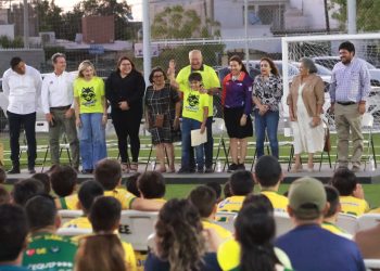 ENTREGA GOBERNADOR VÍCTOR CASTRO REHABILITACIÓN DEL CAMPO DE FÚTBOL 7 EN LA UNIDAD DEPORTIVA NUEVO SOL