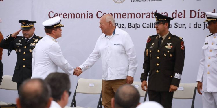 GOBERNADOR VCC RECONOCE LA APORTACIÓN DE LA MARINA NACIONAL CON LA SEGURIDAD Y BIENESTAR DE LOS SUDCALIFORNIANOS