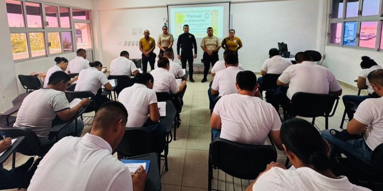 REALIZAN ENCUENTRO DE SUPERVISORES DE  SECUNDARIA EN LOS CINCO MUNICIPIOS DE BCS