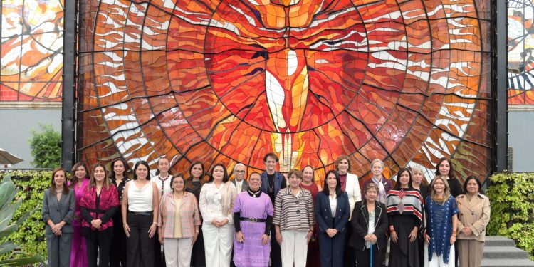 PARTICIPA BCS EN EL ENCUENTRO NACIONAL DE LOS SISTEMAS DIF 2025