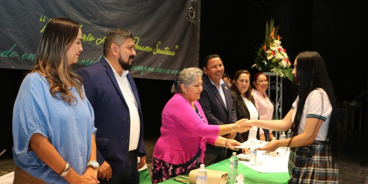 TIENE MESA DE SEGURIDAD IDENTIFICADO A UN PROBABLE RESPONSABLE DE LA COLOCACIÓN DE MANTAS EN BCS