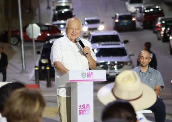 ENTREGA GOBERNADOR UNA OBRA MÁS DE PAVIMENTACIÓN EN LA PAZ