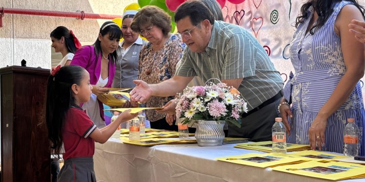 EGRESAN NIÑAS Y NIÑOS DE LAS EBDI NO. 61 Y NO. 110