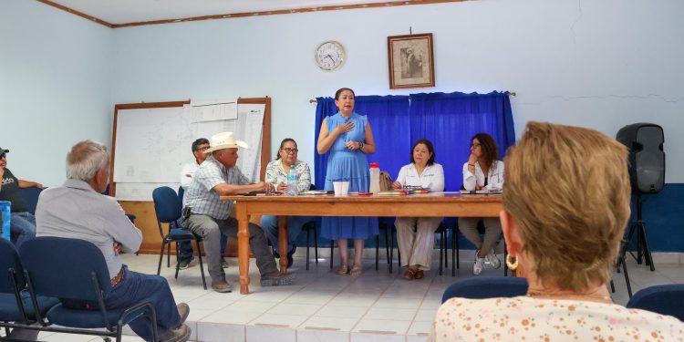 EDITH AGUILAR IMPULSA PROYECTO PARA MEJORAR SISTEMA DE AGUA POTABLE EN HEROICA MULEGÉ